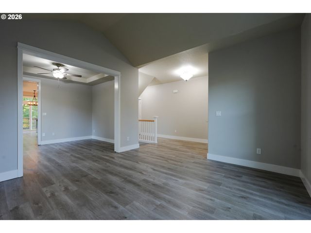 4711 E MASTERS Dr, Newberg, OR 97132