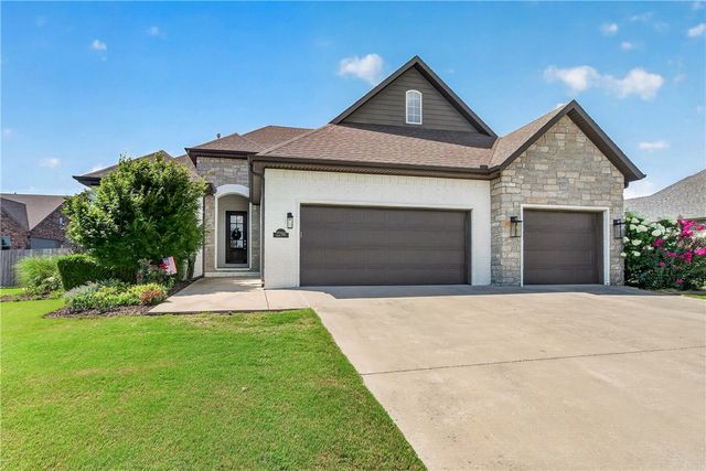 2296 Riverwater Lane, Fayetteville, AR 72703