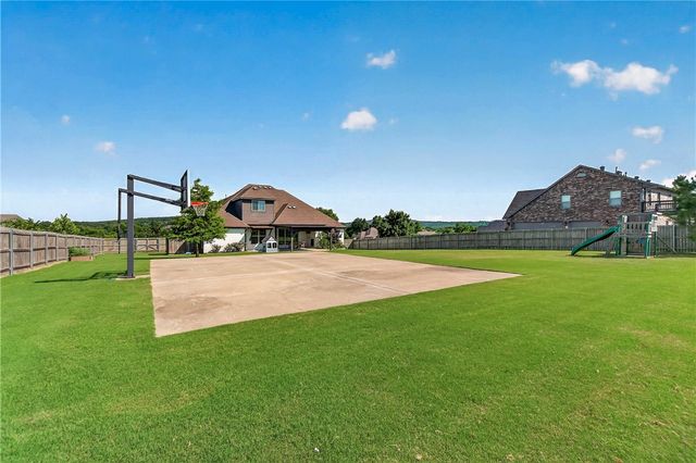 2296 Riverwater Lane, Fayetteville, AR 72703