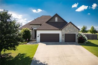 2296 Riverwater Lane, Fayetteville, AR 72703