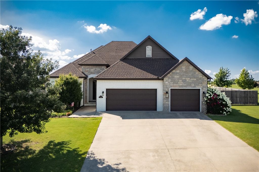 2296 Riverwater Lane, Fayetteville, AR 72703