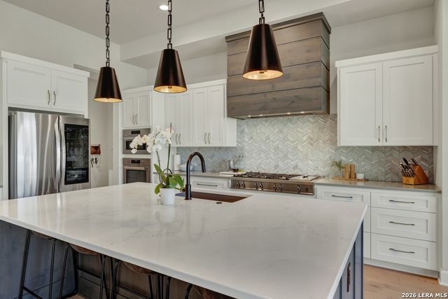 1327 Via Principale, New Braunfels, TX 78132