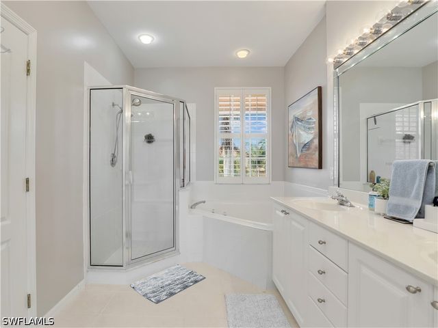 8990 Palmas Grandes BLVD 202, Bonita Springs, FL 34135