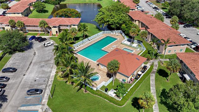 10056 Twin Lakes Drive 37-D, Coral Springs, FL 33071