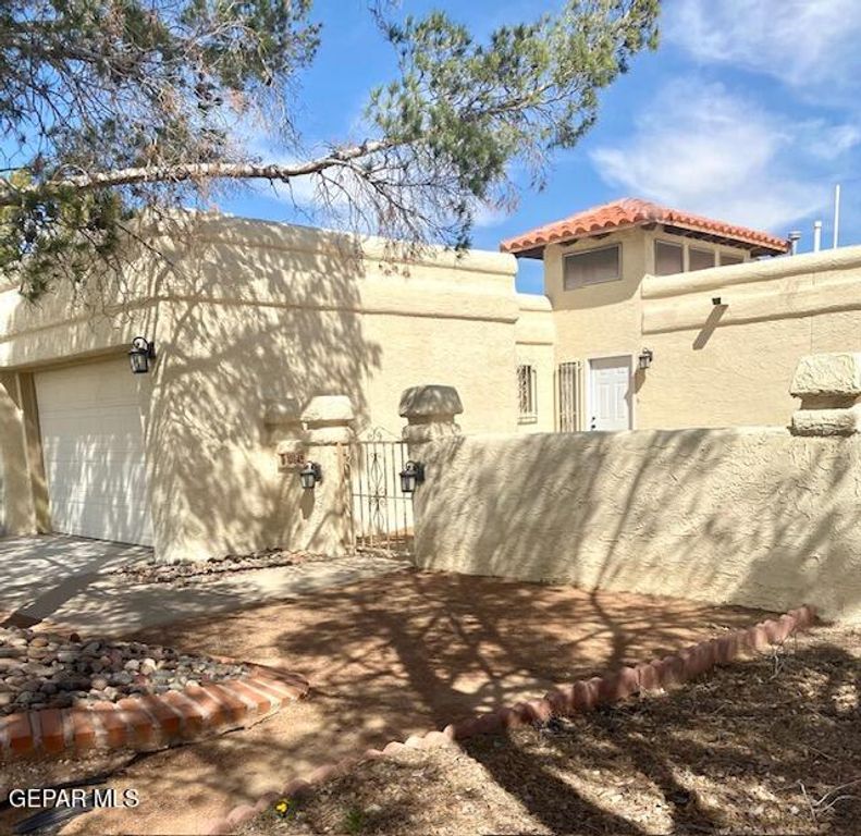 10649 ISLEROCK Street, El Paso, TX 79935