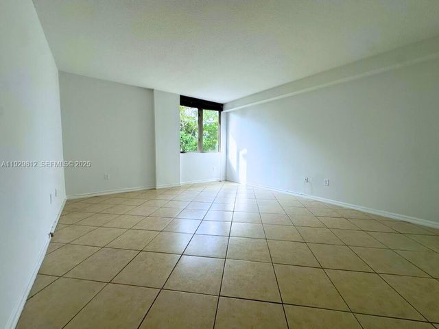 2630 SW 28th St 44, Miami, FL 33133