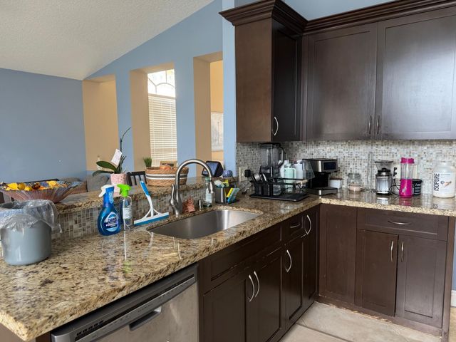 6828 Ashton Street, Boynton Beach, FL 33437