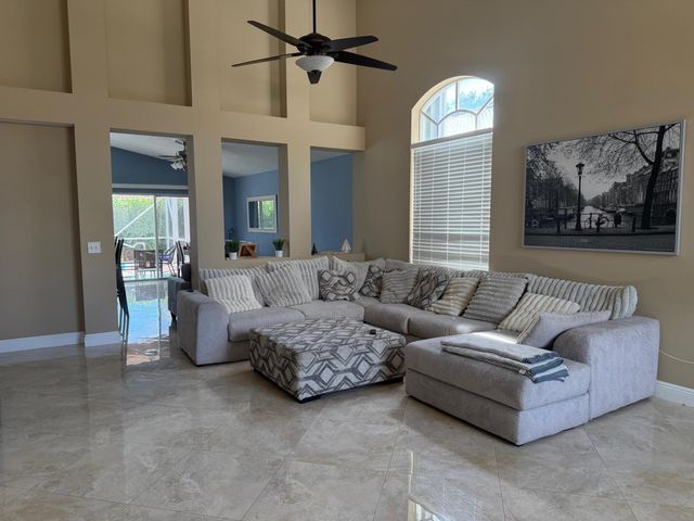 6828 Ashton Street, Boynton Beach, FL 33437