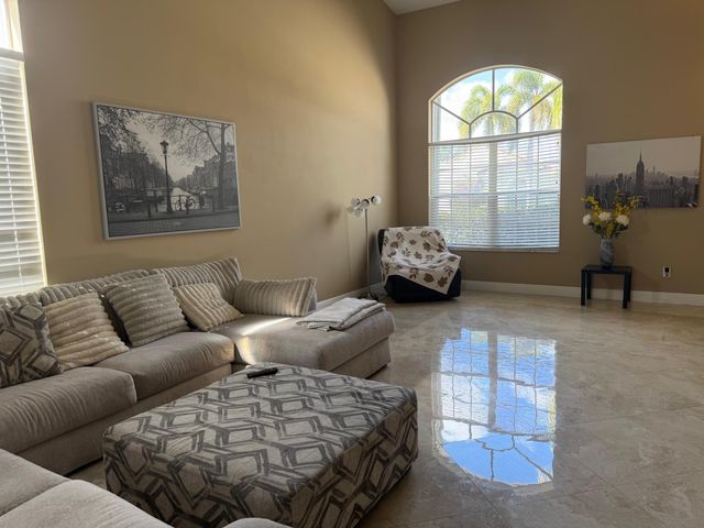 6828 Ashton Street, Boynton Beach, FL 33437