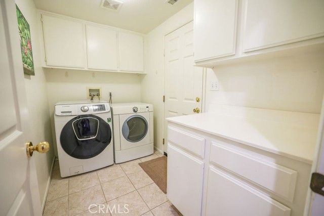 19391 De Marco, Riverside, CA 92508