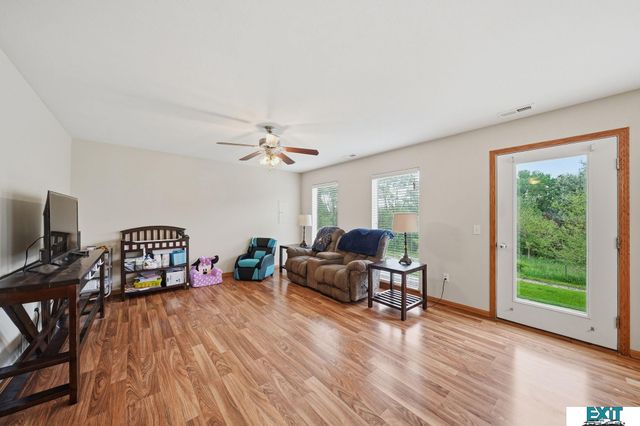 2524 Cedar Cove Road, Lincoln, NE 68507