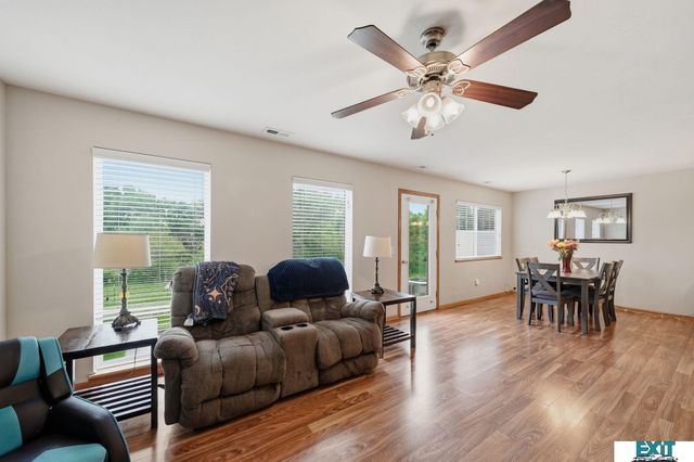 2524 Cedar Cove Road, Lincoln, NE 68507