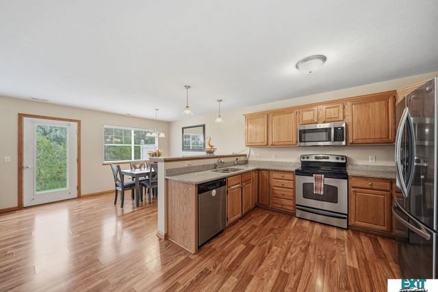 2524 Cedar Cove Road, Lincoln, NE 68507