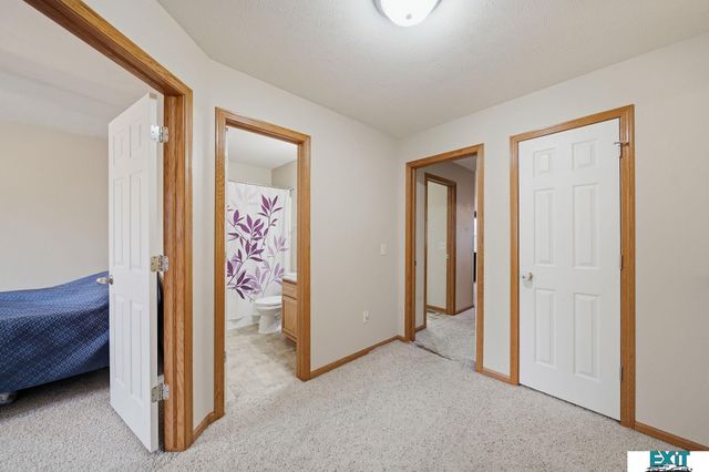 2524 Cedar Cove Road, Lincoln, NE 68507