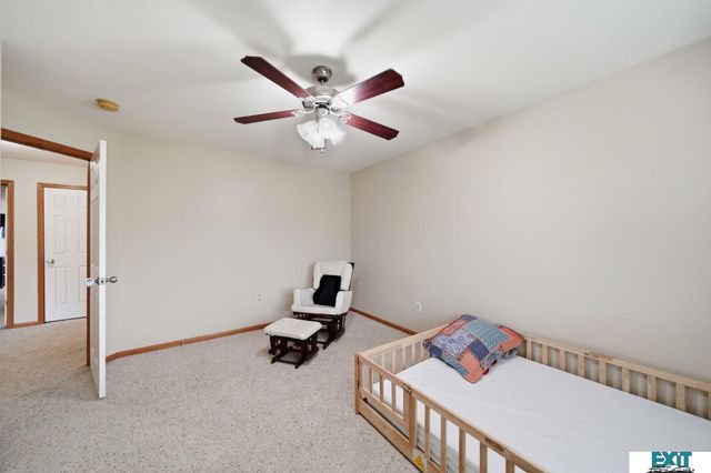 2524 Cedar Cove Road, Lincoln, NE 68507