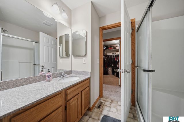 2524 Cedar Cove Road, Lincoln, NE 68507