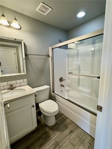 279 S Breakwater Lane, Fayetteville, AR 72704