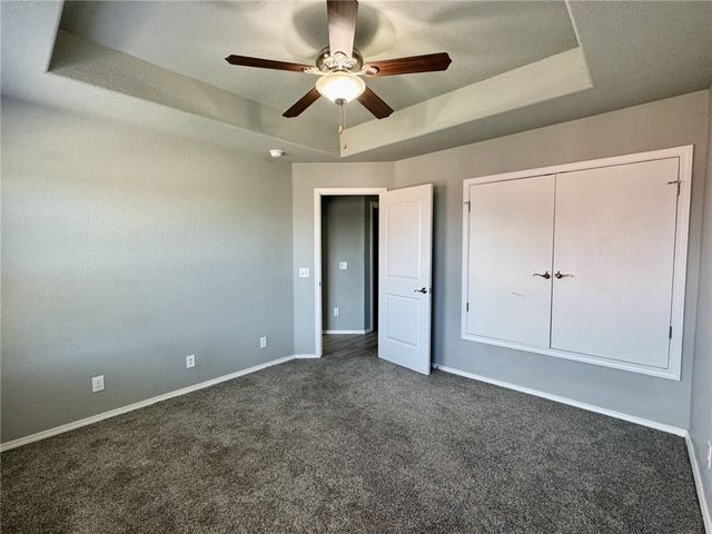 279 S Breakwater Lane, Fayetteville, AR 72704