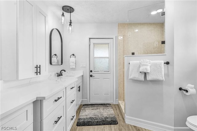 428 SW 37th ST, Cape Coral, FL 33914