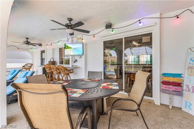 428 SW 37th ST, Cape Coral, FL 33914