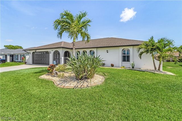 428 SW 37th ST, Cape Coral, FL 33914