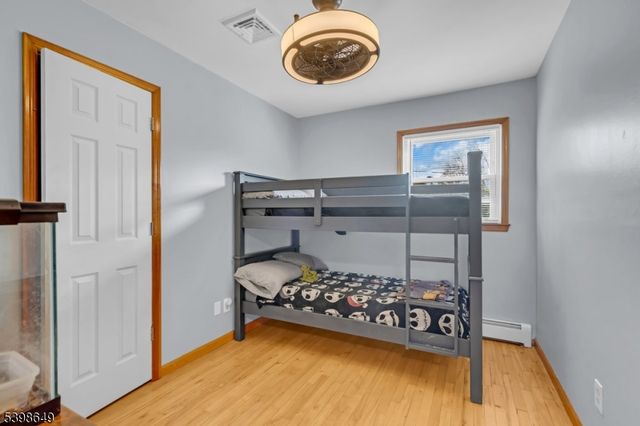 6 Gail Rd, Hillsborough Twp., NJ 08844