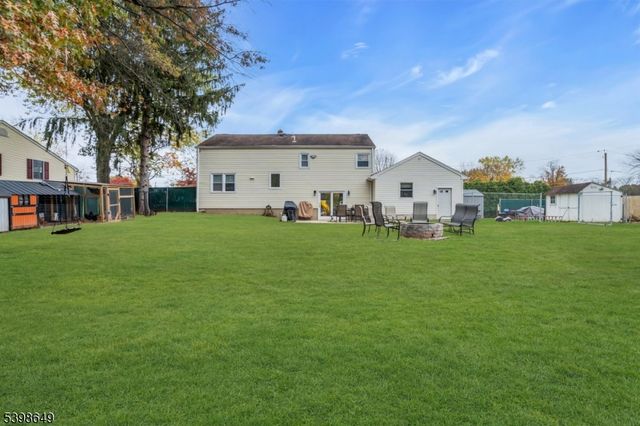 6 Gail Rd, Hillsborough Twp., NJ 08844