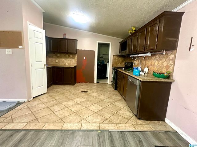 100 DALES HOLLOW ROAD, Oxford, AL 36203