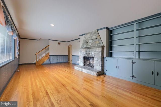 210 STEVENS RD, Stevens, PA 17578