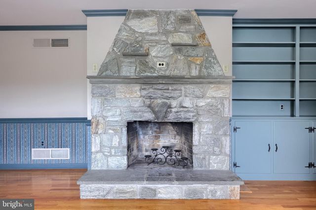 210 STEVENS RD, Stevens, PA 17578