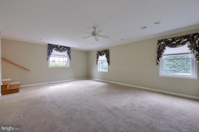 210 STEVENS RD, Stevens, PA 17578