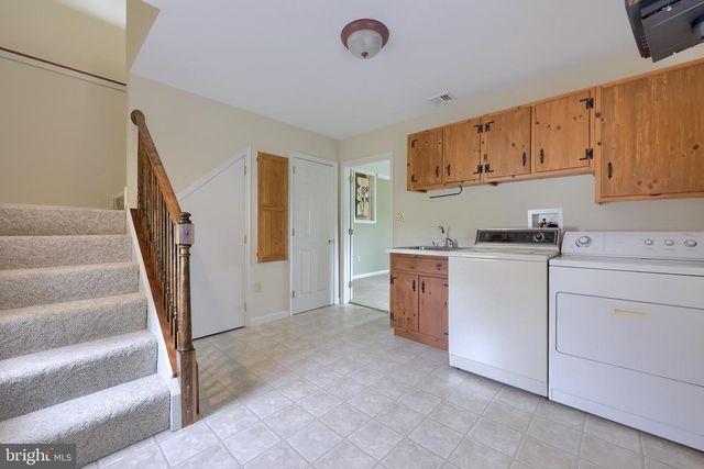 210 STEVENS RD, Stevens, PA 17578