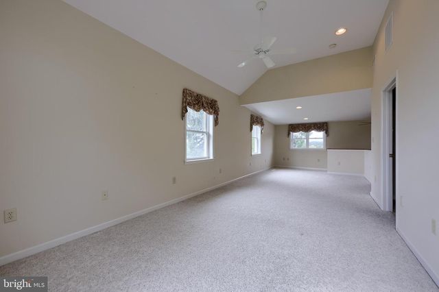 210 STEVENS RD, Stevens, PA 17578