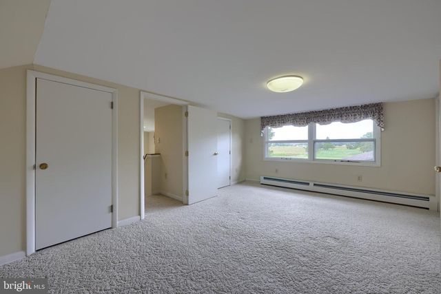 210 STEVENS RD, Stevens, PA 17578