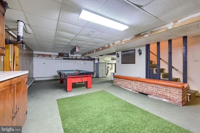 210 STEVENS RD, Stevens, PA 17578