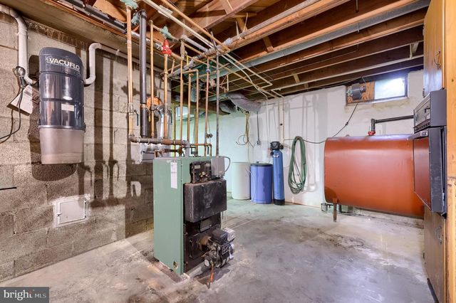 210 STEVENS RD, Stevens, PA 17578