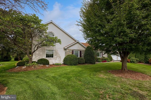 210 STEVENS RD, Stevens, PA 17578