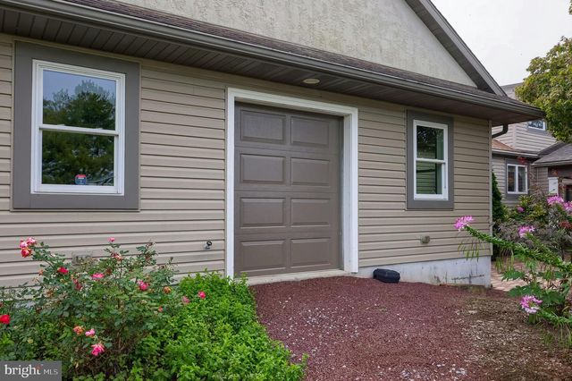 210 STEVENS RD, Stevens, PA 17578