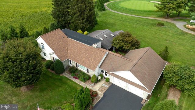 210 STEVENS RD, Stevens, PA 17578