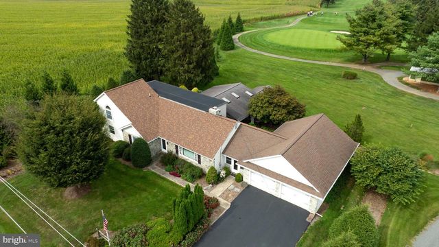 210 STEVENS RD, Stevens, PA 17578