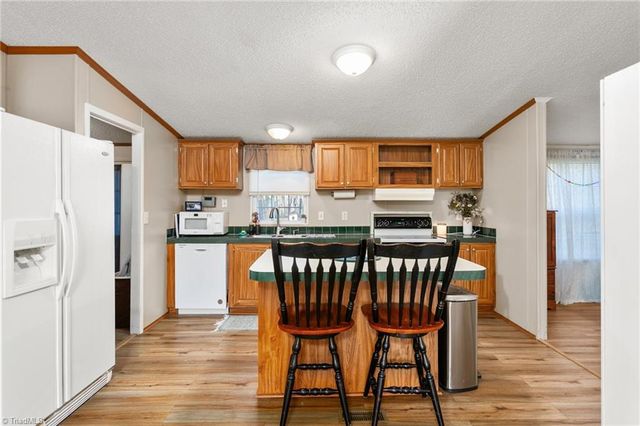 6381 Eagle Landing Drive, Trinity, NC 27370