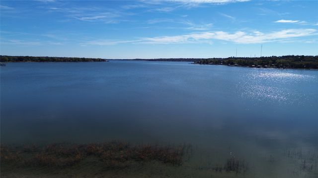 2800 E Lake Drive, Weatherford, TX 76087