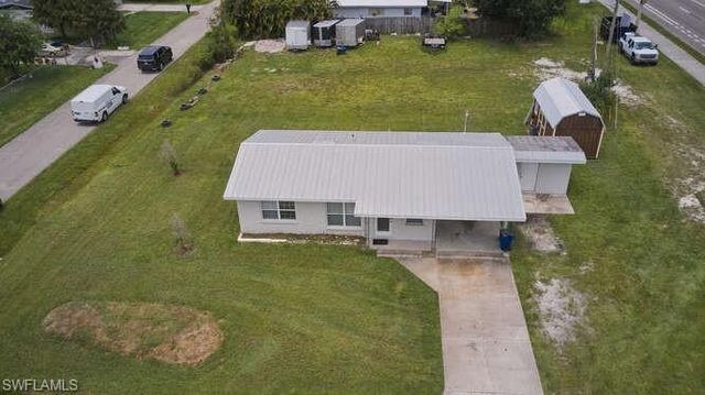1637 Piney RD, North Fort Myers, FL 33903