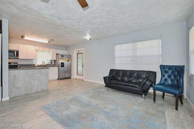 1637 Piney RD, North Fort Myers, FL 33903