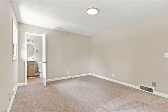 3539 New Walkertown Road, Winston-salem, NC 27105