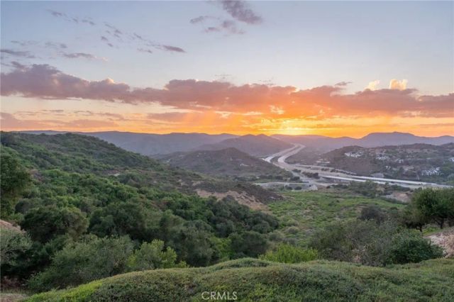 17 Hollyleaf, Aliso Viejo, CA 92656