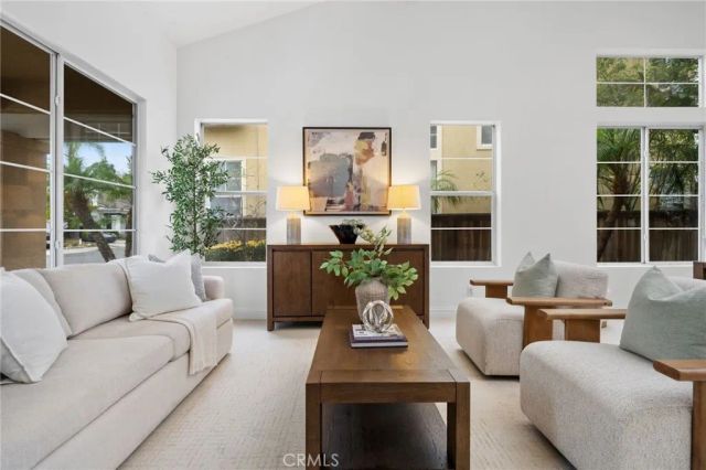 17 Hollyleaf, Aliso Viejo, CA 92656