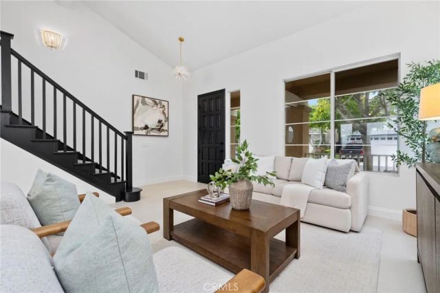 17 Hollyleaf, Aliso Viejo, CA 92656