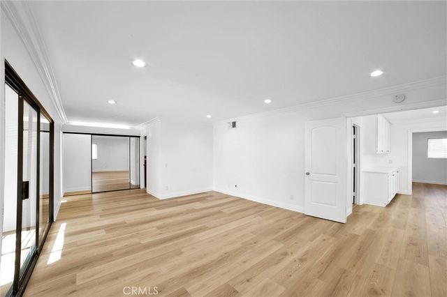 18839 Miranda, Tarzana, CA 91356