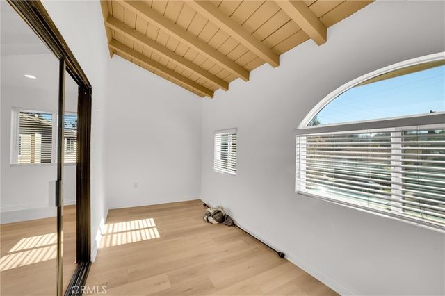 18839 Miranda, Tarzana, CA 91356